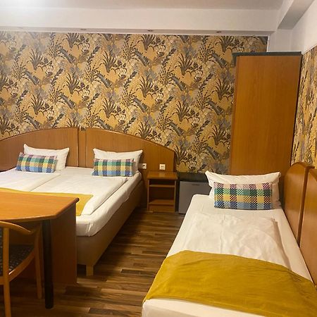 Hotel Condor Hamburg Bagian luar foto