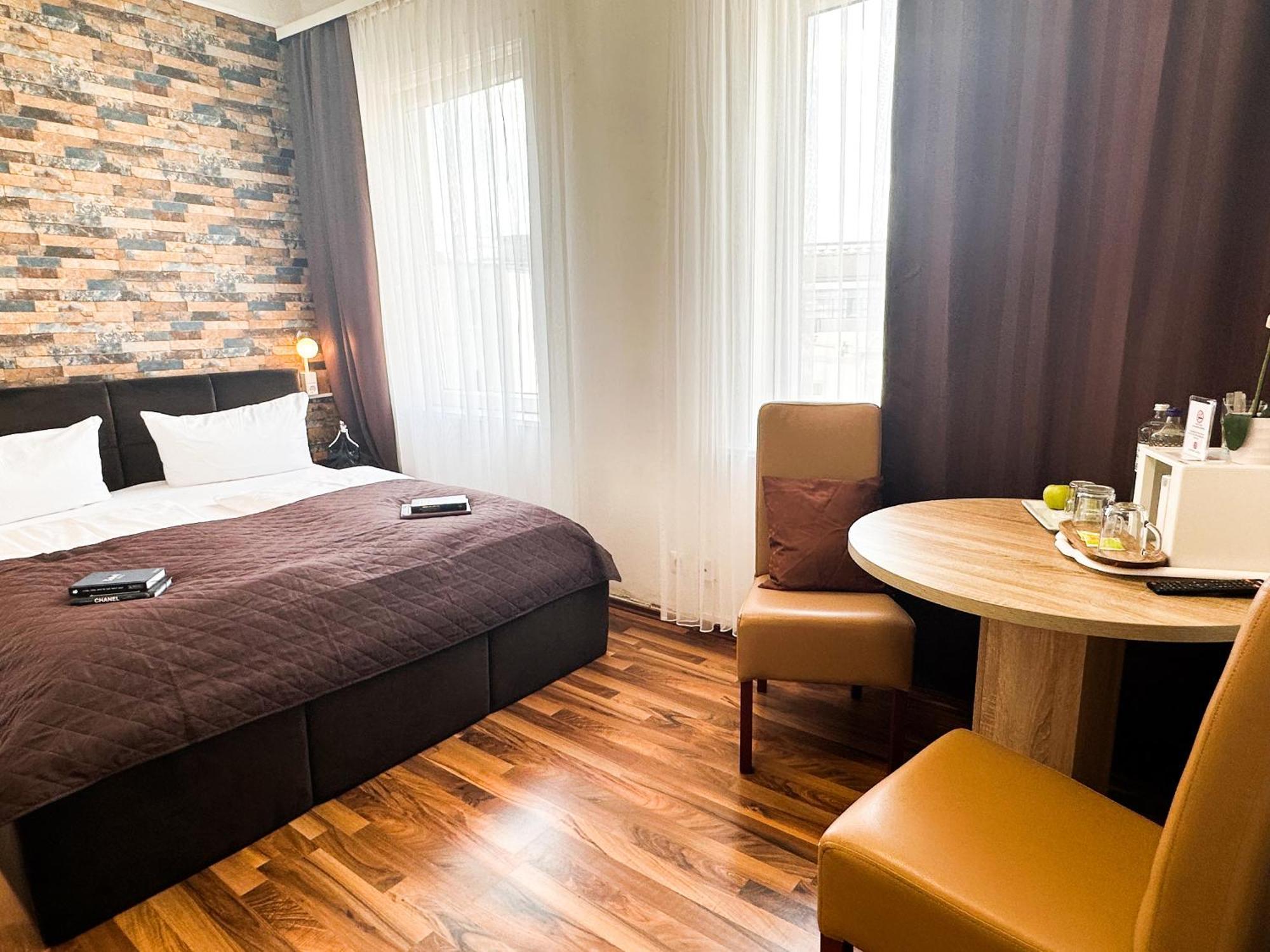 Hotel Condor Hamburg Bagian luar foto