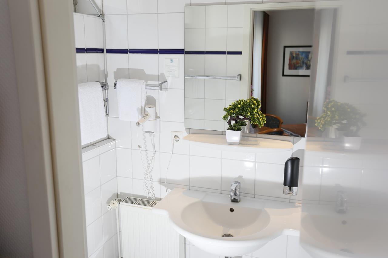 Hotel Condor Hamburg Bagian luar foto
