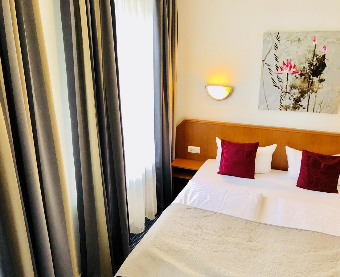 Hotel Condor Hamburg Bagian luar foto
