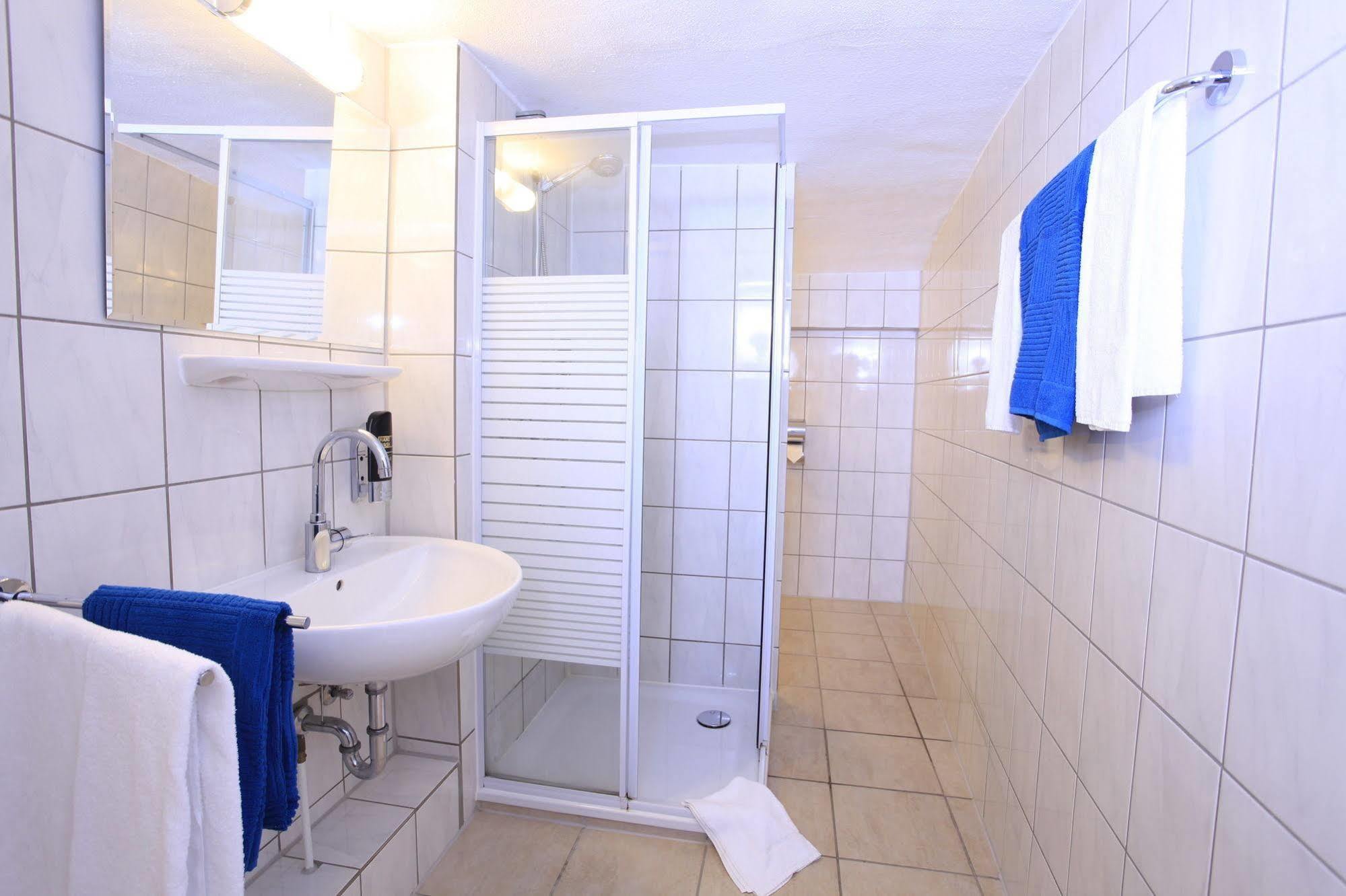 Hotel Condor Hamburg Bagian luar foto