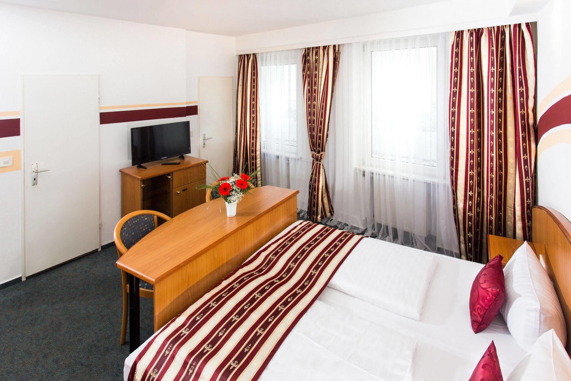 Hotel Condor Hamburg Bagian luar foto