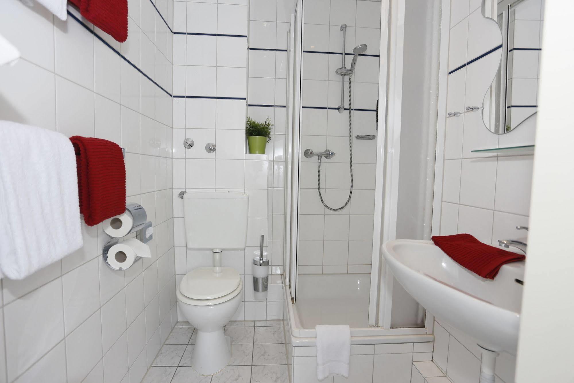 Hotel Condor Hamburg Bagian luar foto