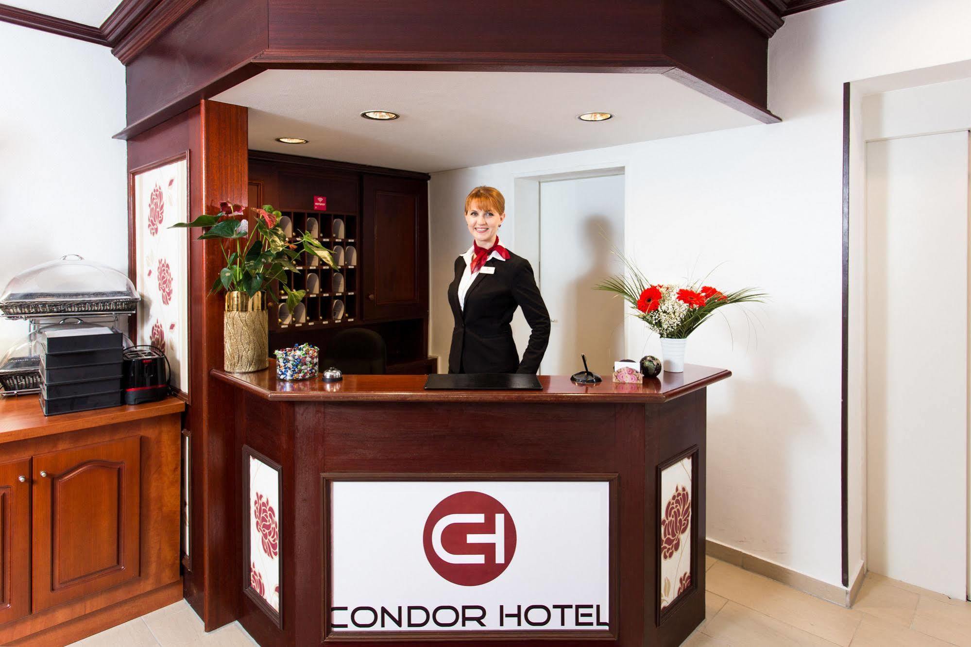 Hotel Condor Hamburg Bagian luar foto