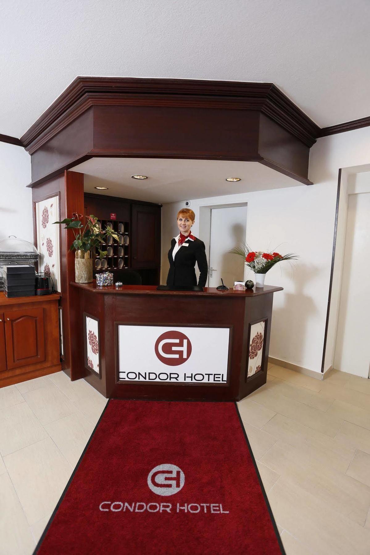 Hotel Condor Hamburg Bagian luar foto